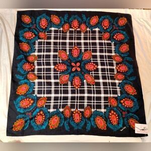 Diane Von Furstenberg XLarge Paisley & 💯 Silk Scarf Plaid Scarf NWT